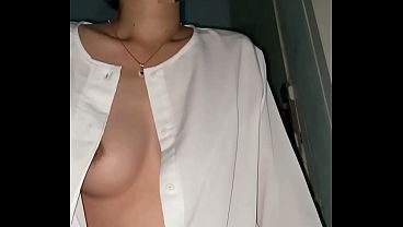Cewek magang cuma bisa pasrah di entot atasan