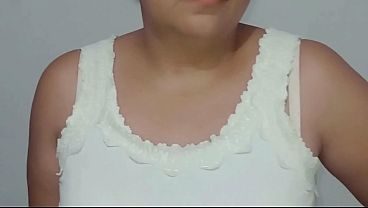 Se insinuou tirando a roupa aí já viu é só alegria Kkkkkkk