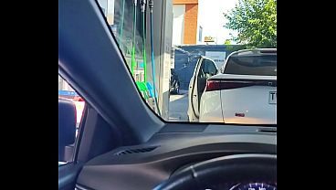 Pasé a echar gasolina