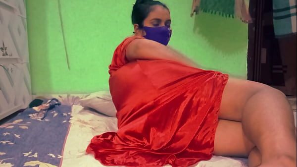 Hot Bhabhik night dreeseme cuda Part 01
