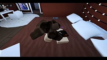 Detonando a una mujer en roblox viajando desde la piscina hasta la casa