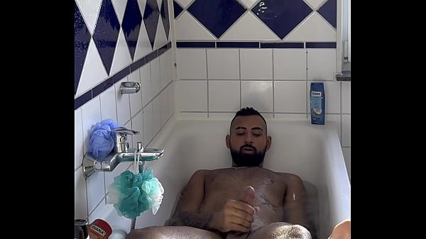 I ACCIDENTALLY CAME IN MY OWN MOUTH IN THE BATHTUB TRAILER