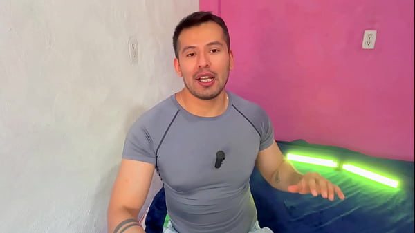 Policia colombiano preña con sus 20cm de vergota a su dentista en el consultorio! Relato sexual