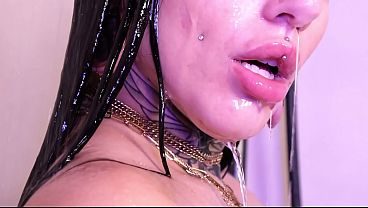 Laetitia Versace se déchaine _Charme,Elegance et Intensité sexuelle