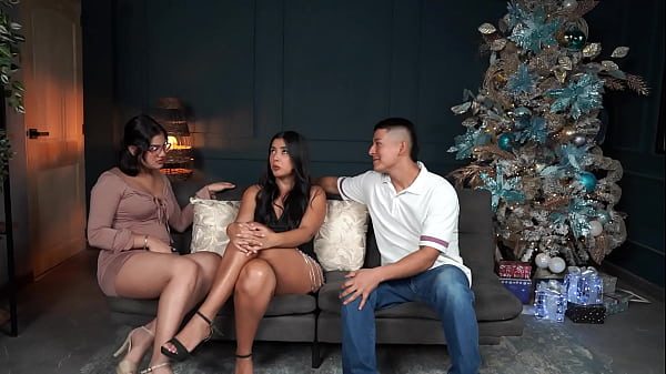 Girlfriend cheated on after boyfriend and mom had sex behind her back without a condom - Merry Christmas!