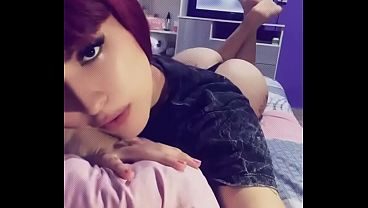 Hermosa turra en tanga