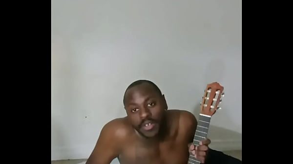 Re singing a few more songs for free that reminds myself of cleaning happening 2