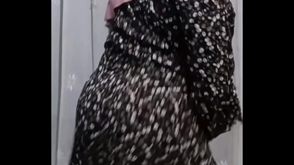 Bu guru hijab viral menari sambil bugil