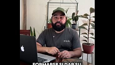 Vato barbón explicando el IV canto de La Divina Comedia