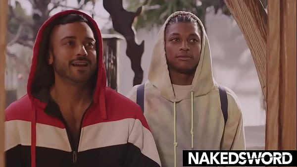 Hot Bottom Ty Santana Loves Riding Drew Valentino's Hard Cock
