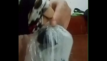 FAZENDO UM CONSOLO COM UM DESODORANTE E UMA MEIA