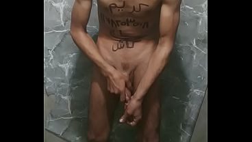 كسي سخن مولع نار يا كريم