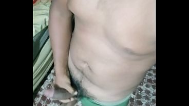 Tocandome la verga