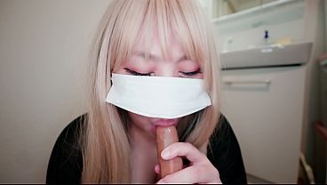 A perverted slutty gal who deliciously sucks the cock of the boy she reverse-picked up