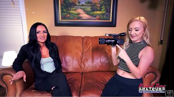 Blonde Horny Alex And Brunette Carmen Please Their Twats And Share A Cock!