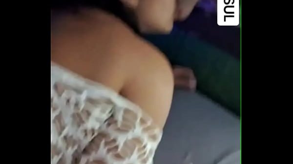 Casada safada dando e chupando outro pau bem grosso