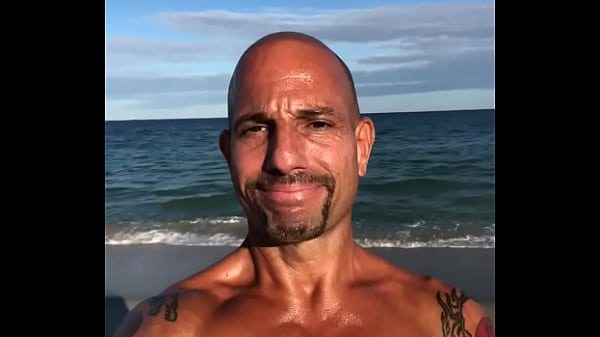 THE HAPPY PORNSTAR MAXXX LOADZ