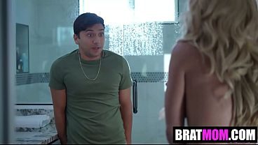 Stepmom Gets Caught Naked Max Fills, Taylor Vixxen