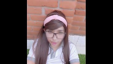 Muchacha Colegiala no Entró a clases por Coger y Recibe unas mamadas en la Panocha de un compañero! Detonando a una Colegiala Mexicana en el Patio!