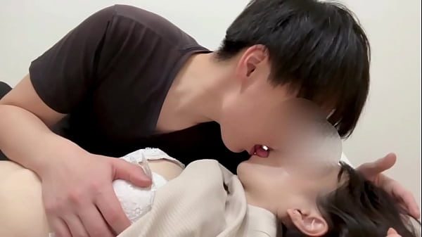 【個人撮影】まりあの喉奥までいっぱい根元まで咥え包み込むかのような最高級フェラ. 精子を全て搾り取られる主観映像...Japanese amateur hentai