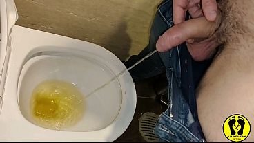 DESPERATE THE CRAZIEST PEE FETISH GOLDEN SHOWER CREAMPIE PARTY