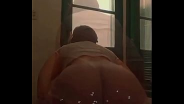 loira bunda grande