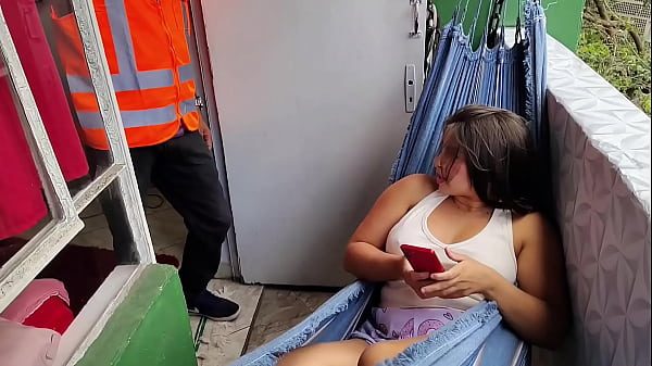 Tiozão chega para almoçar nervoso, sua sublinha nifeta só na rede balançando foi descabacada a Deus virgindade