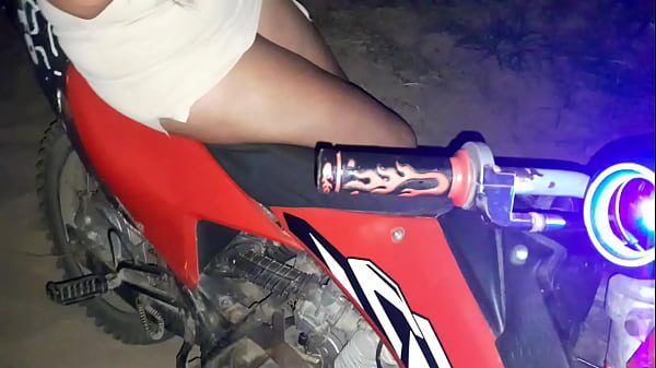 Mi Cuñada B. Me entregó su culo caliente Después de la fiesta del barrio