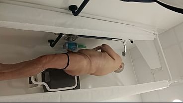 Dave tit,Feeling horny after the gym, cumming in the shower.
