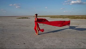 Scarlet wind