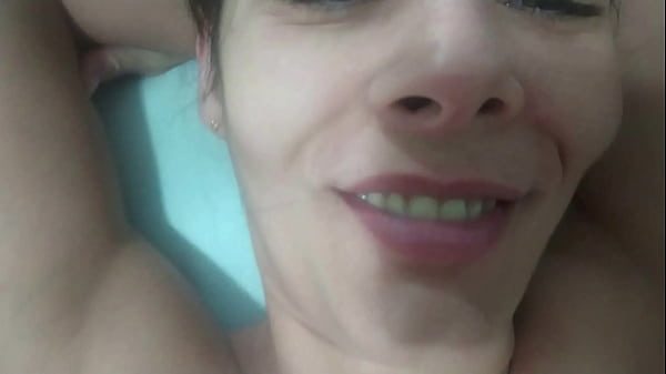 Coroa Gostosa Tirando a Virgindade do Novinho, o Garoto Gozou Toda Sua Porra Acumulada na Buceta Dela