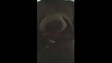 este par de tetas necesitan una buena mamada