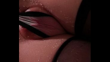 Divina – der versaute Pussy-Masturbator