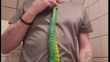 Sex toy review.  Octopus sexytoy