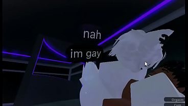 "humano privilegiado se masturba y luego se folla a Lobo furry en roblox"