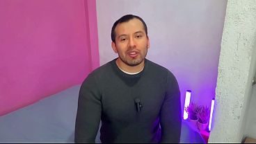 Empleado Carpintero dotado se folla a pelo a twink culon dentro del trabajo! Relato sexual