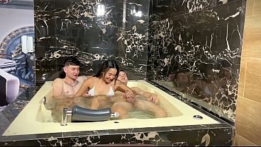 A YOUNG WHORE ENJOYS TWO BIG COCKS IN THE JACUZZI - AAROON MUSH