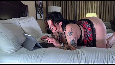 Casting Curvy: My Nerdy Thick Roommate is A Horny Film Nerd