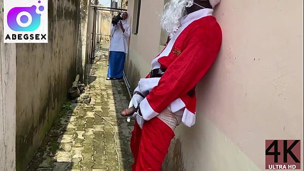 CAUGHT BLACK SANTA MASTURBATING ON CHRISTMAS DAY AND OFFERS TO FUCK HIM OUTDOOR