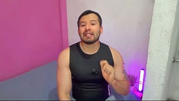 Chacal trabajador vergon pasa a recoger fierro viejo y de paso le mete su vergota al dueñopasivo maduro de la casa!