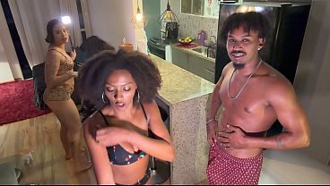 Bastidores de uma aventura A3 que gravamos para vocês com nossa amiga Bahala, quando estamos juntos fica bem quente...