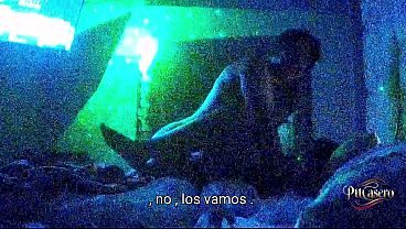 Secuencia completa: Polvo, leche y un checkout forzado.