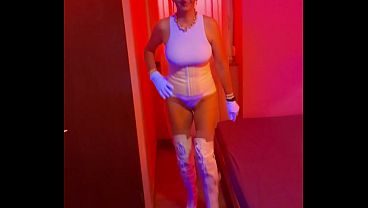 Deutsche Prostituierte Milf Sandra aus Ludwigsburg im Eros Center Bordell Laufhaus