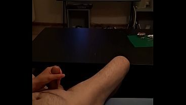 Jerking off and cumming to hot content