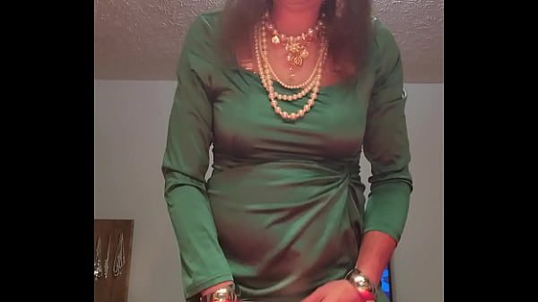 Busty Sissy Cumming