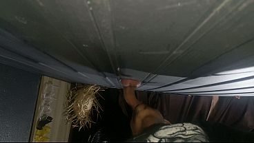 DEPOIS DA BALADA BATEU AQUELE TESÃO E LEVAMOS AMIGO PRA COMER NAS CABINES
