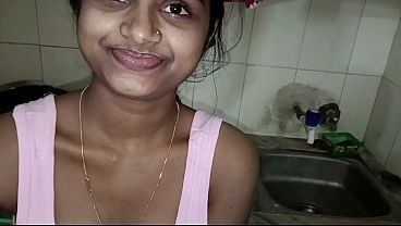 Bhabhi Alone Making Roti – Devar Hard Dick Made Her Crazy & Suck It Clean