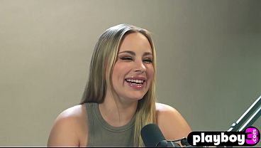 Big ass blonde MILF Anna Claire Clouds hot masturbation and enjoyed it