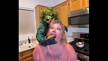 Italian Whore Lets Giovanni Stuff All Her holes With Big Sausage!