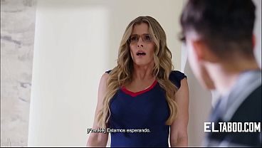 Stepmom Does Strange Things To Seduce Teens (Spanish Subtitles) | ELTABOO